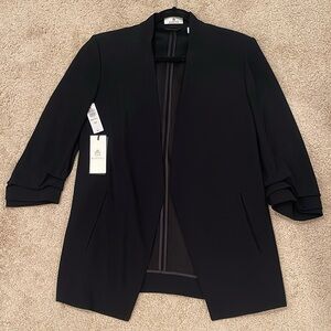Aritzia - Babaton Power Blazer Size 4